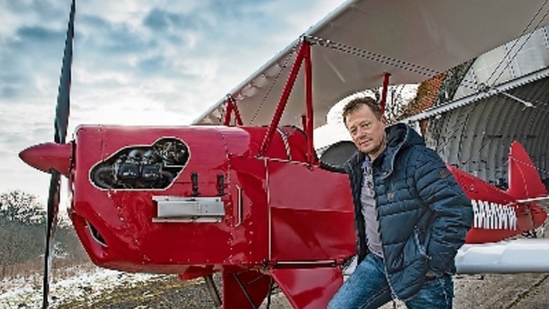 Jan Meißner betreibt in Großenhain seine Flugschule Born-2-fly. In deren Hangar wurde im November 2016 eingebrochen. Jetzt steht einer der Diebe vor Gericht.