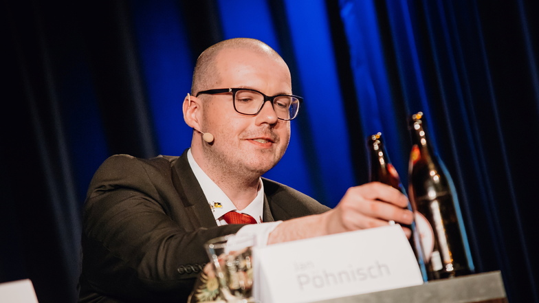 Jan Pöhnisch geht für "Die Partei" ein zweites Mal ins Rennen um den Dresdner OB-Posten.