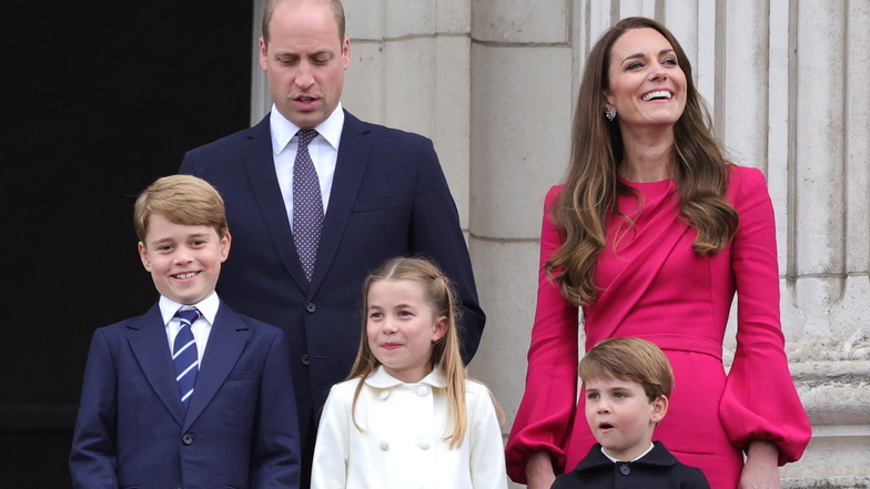 Prinz George (l-r), Prinz William, Herzog von Cambridge, Prinzessin Charlotte, Prinz Louis und Kate, Herzogin von Cambridge werden nach Windsor umziehen.