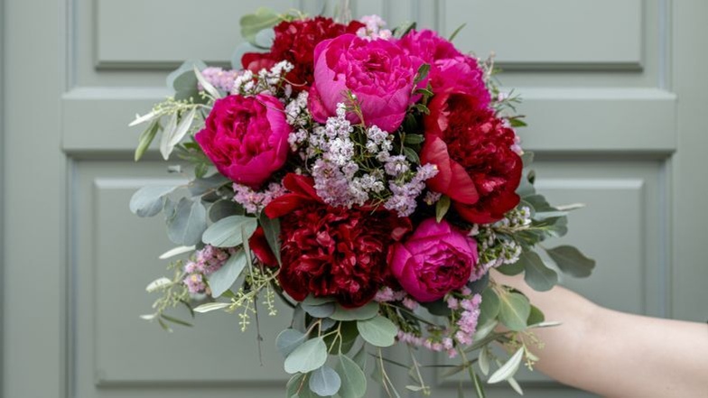 Blumenpracht zum Muttertag – jetzt rechtzeitig bei der Floralen Manufaktur vorbestellen!