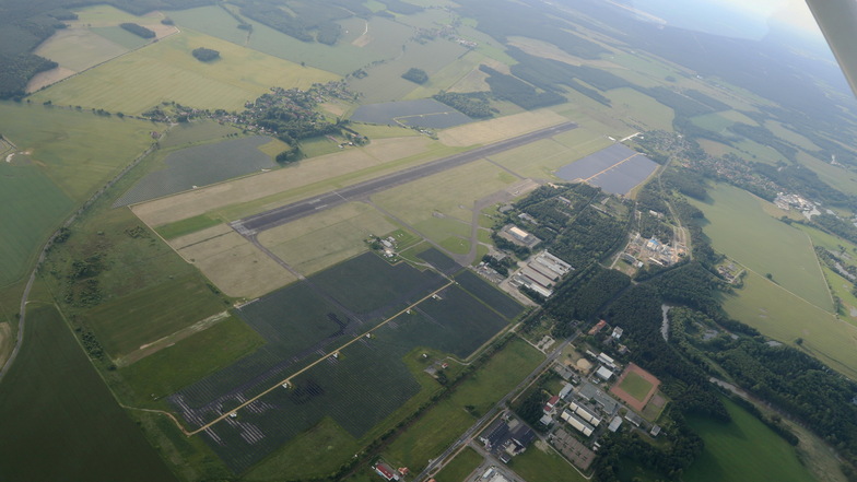 15 Hektar können am Flugplatz Rothenburg noch vermarktet werden. Klappt es mit dem Flugzeugrecycling nicht, könnte hier auch ein europäisches Katastrophenschutzzentrum oder ein Versorgungszentrum der Bundeswehr entstehen.