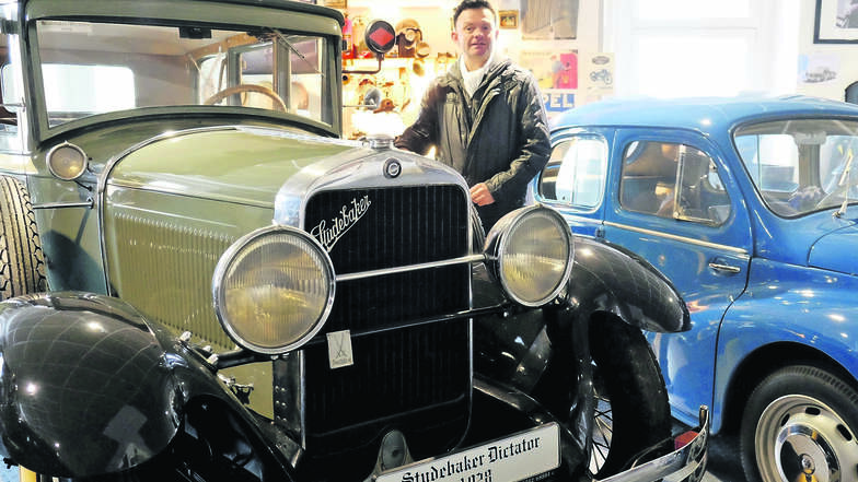 Ein Studebaker Dictator aus dem Jahr 1928. Dieses amerikanische Auto steht im Fahrzeugmuseum Nossen. Es soll laut Inhaber Thomas Hertrampf einmalig in Deutschland sein. Und es fährt noch. Mehr als 100 Oldtimer hat das Familienunternehmen bereits gesammelt