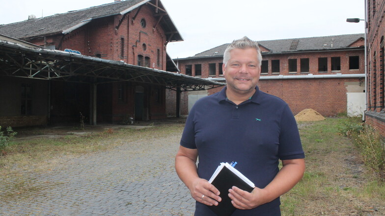 Klaus Reppen öffnet den alten Schlachthof in Zittau am Sonntag für Besucher.