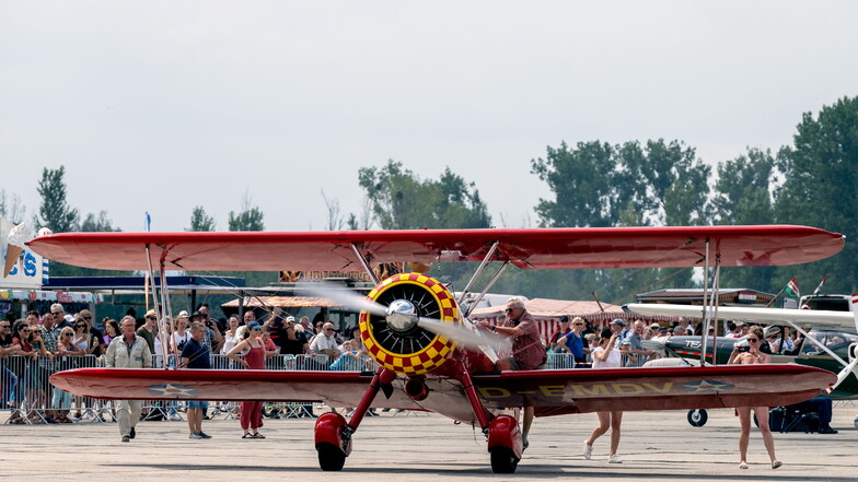 Bei den Bautzener Flugtagen konnten auch die Gäste in die Lüfte abheben. Tausende Besucher strömten am Wochenende zu der Veranstaltung, die als größte Flugshow in Sachsen gilt.