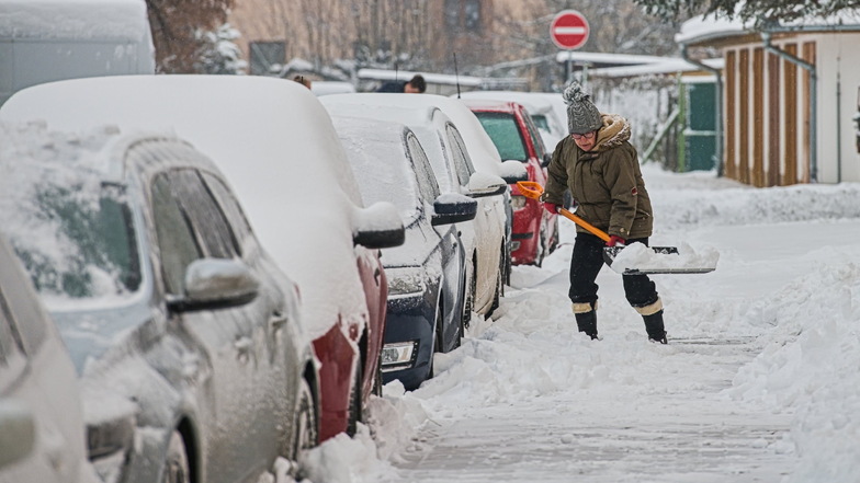 Schnee löst Verkehrschaos in Tschechien aus