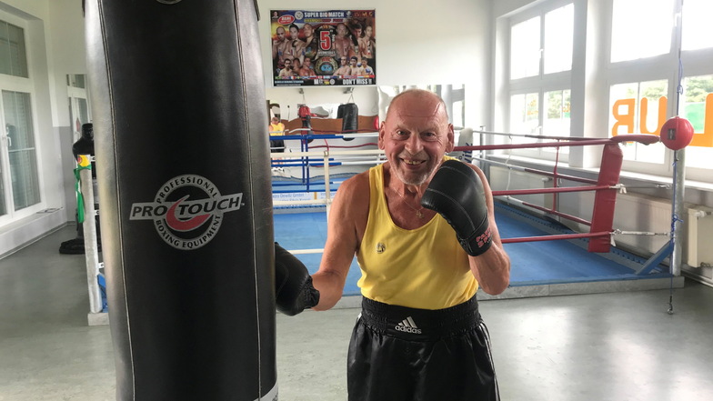 Dieser Mann soll 80 Jahr alt sein? Wer Willi Baer sieht und kennt, will diese Zahl nicht glauben. Fast sein ganzes Leben drehte sich ums Boxen – als Kämpfer, Trainer und Organisator.