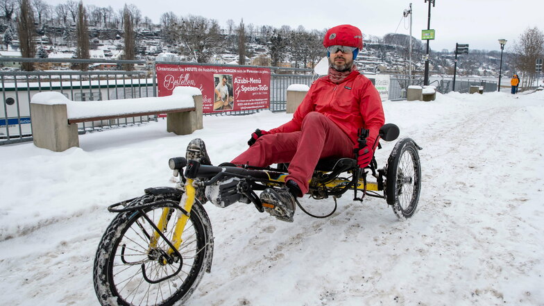 Steffen Hoffmann aus Pirna ist Radfahrer aus Leidenschaft. Auch bei Schnee und Eis!