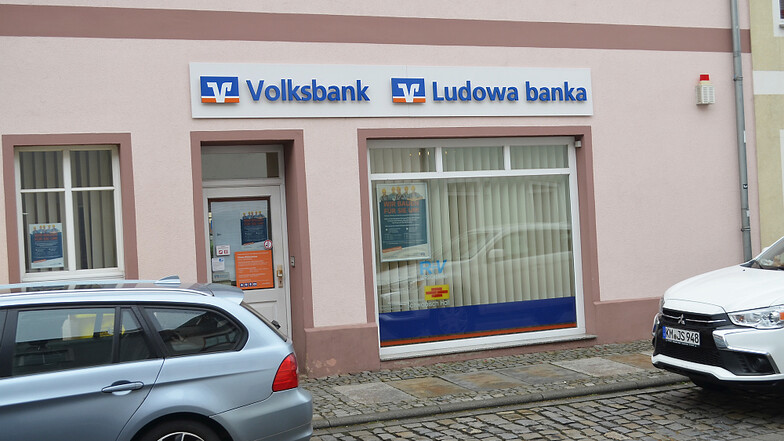 Die Filiale der Volksbank am Markt in Wittichenau: Dort wird demnächst investiert.