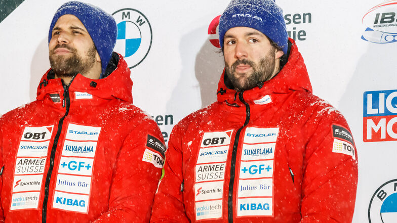 Vor einem Jahr, im Januar 2023, belegten die Schweizer Michael Vogt (links) und sein Anschieber Sandro Michel beim Weltcup in Altenberg den zweiten Platz.