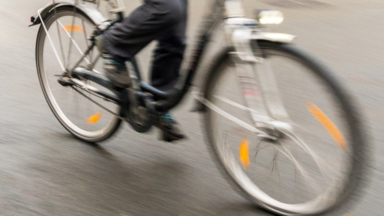 Radfahrer begehen in Kamenz und Großröhrsdorf Unfallflucht