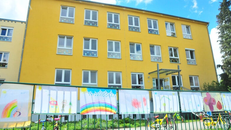 Das Kinderhaus des Hortvereins Regenbogen am Bobersberg ist das größte der Stadt. Hier rücken demnächst die Handwerker an.