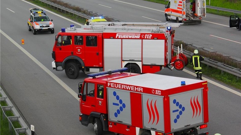 Die Feuerwehren aus Weißenberg, Bautzen, Niederseifersdorf und von Buchholz-Tetta waren zur Rettung der Personen vor Ort.
