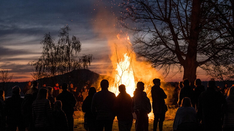 Am 30. April ist es wieder so weit: An zahlreichen Orten in der Oberlausitz finden Hexen- oder Walpurgisfeuer statt.