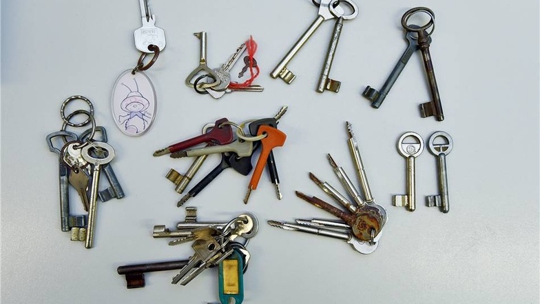 Die Polizei hat jede Menge Schlüssel und Schlüsselbünde sichergestellt. Wer erkennt seinen wieder?