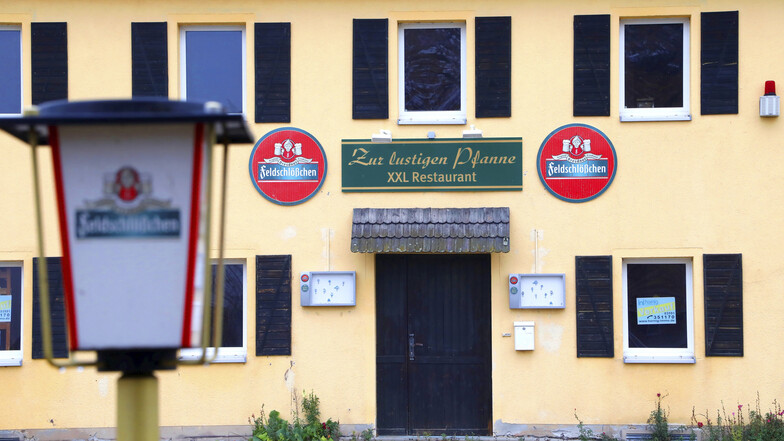 Das Gasthaus "Zur lustigen Pfanne" war einst ein erfolgreiches Lokal. Nun steht es zum Verkauf - kein Einzelschicksal in der Region.