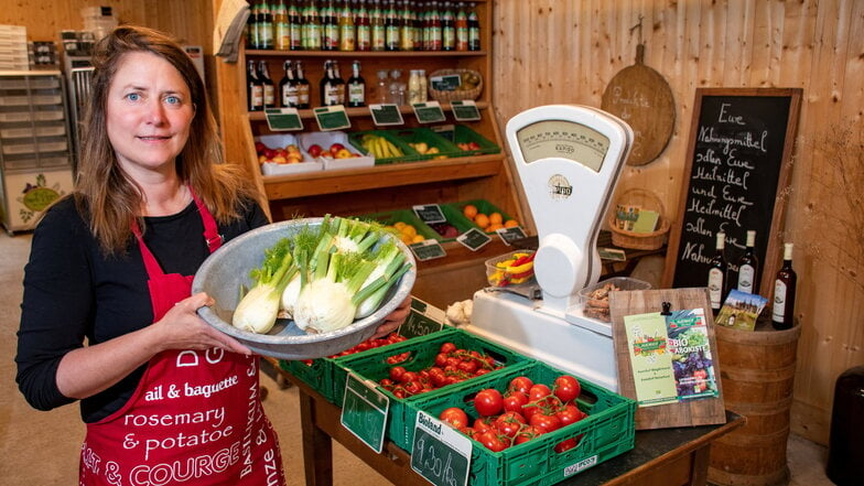 Am 29. April ist Bio-Bauernmarkt im Kloster Mariental in Sornzig. Katrin Leipacher von der Biogärtnerei in Auenhof in der Gemeinde Jahnatal wird an einem Stand Gemüse und Salate anbieten.