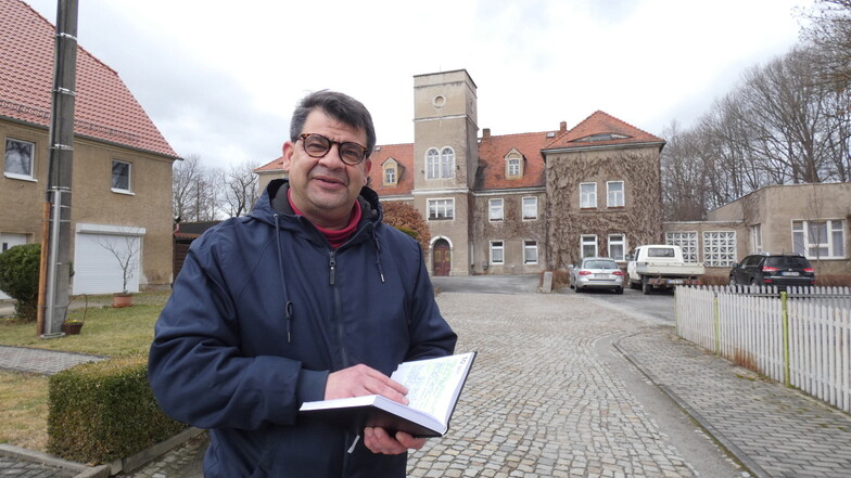 Der Kubschützer Bürgermeister Olaf Reichert ist trotz des Wegfalls der Arztsprechstunden optimistisch, was die Zukunft des Purschwitzer Herrenhauses anbelangt.