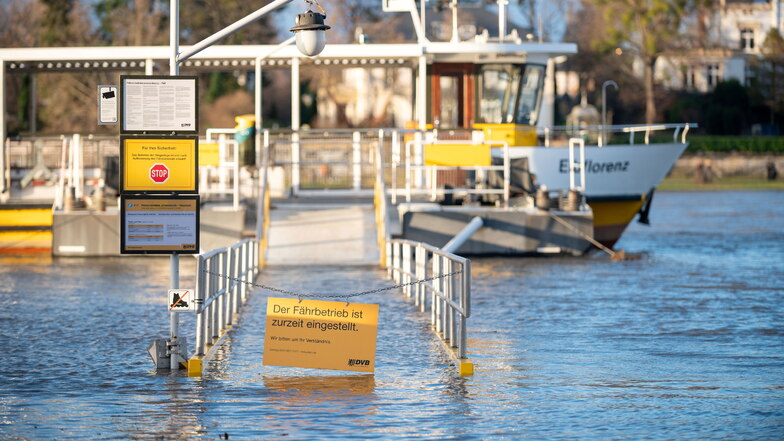 Außer Betrieb sind die Dresdner Fähren wegen des Hochwassers.