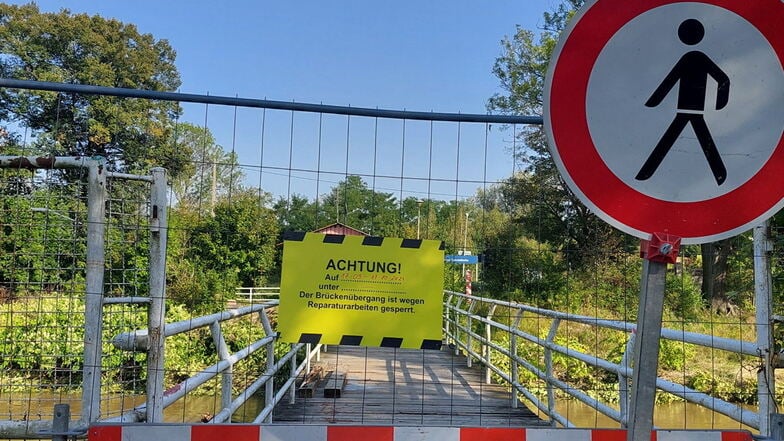 Bei Betreten Lebensgefahr: Die Neißebrücke nach Ostritz ist gesperrt, weil sie saniert wird.