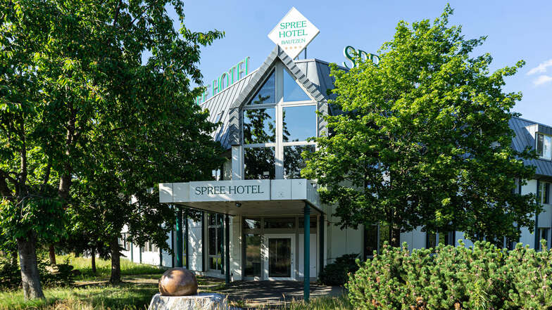 Das Spreehotel am Bautzener Stausee steht erneut zum Verkauf. Erst im Herbst vergangenen Jahres hatte es den Eigentümer gewechselt.