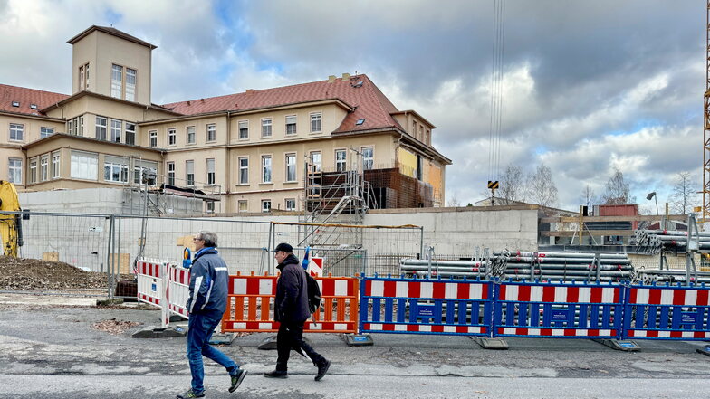 Anbau am Krankenhaus in Zittau wird 2025 eingeweiht - Küche zu groß geplant