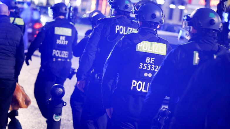 Berliner Polizisten im Einsatz.