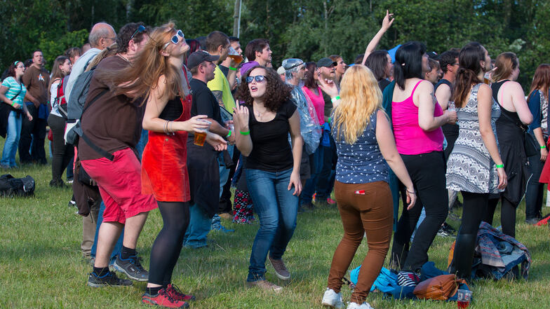Der "Hrádeker Rock Summer" bedeutet vor allem Tanzen in entspannter Atmosphäre.
