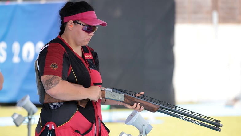 Kathrin Murche bei den Olympischen Spielen in Paris: Die 24-jährige Großenhainerin schied nach der Qualifikation der Trapschützinnen aus und wurde am Ende Elfte.