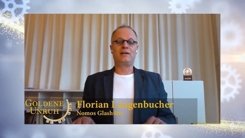 Für Nomos Glashütte nahm Sprecher Florian Langenbucher den ersten Preis entgegen.