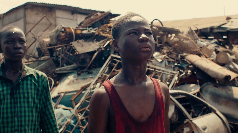 "Borga": Von der Müllkippe in Accra ins ferne Europa nach Mannheim: Für den Ghanaer Kojo wird ein Traum wahr, als sich für ihn die Gelegenheit bietet.