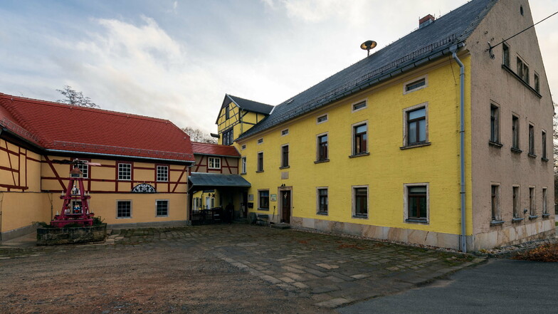 An der Porschendorfer Mühle wurde mit Fördergeld ein Teil der Fassade saniert.