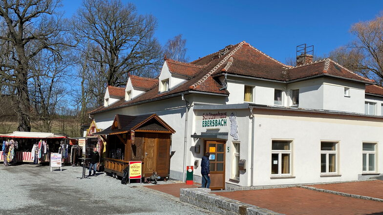 Im Ebersbacher Schützenhaus findet die Ostermesse statt.