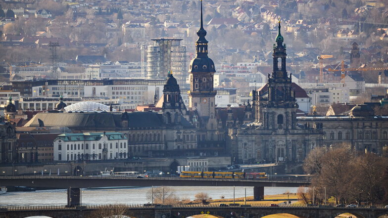 Laut einer bundesweiten Umfrage sind die Menschen in Dresden und Leipzig am zufriedensten mit dem Verkehr in ihrer Stadt.