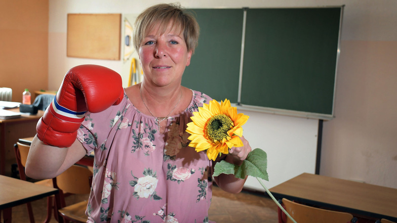 Einerseits will Ilona Böhle, Schulsozialarbeiterin an der Förderschule Roßwein, den Mädchen und Jungen Stärke und Selbstvertrauen mitgeben, mit dem sie sich besser durchs Leben boxen können. Auf der anderen Seite  geht es um Wertschätzung.