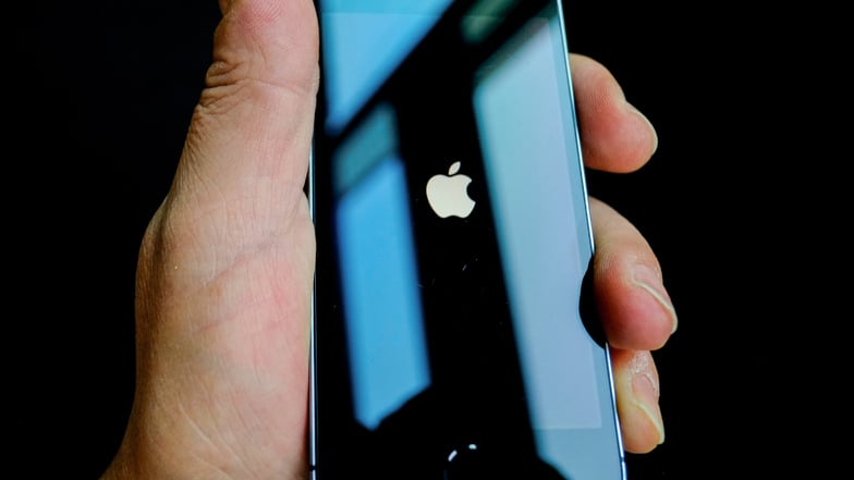 Die E-Mail-App auf Apples iPhones und iPad-Tablets hat Sicherheitslücken, die demnächst mit einer Aktualisierung des Betriebssystems geschlossen werden sollen.