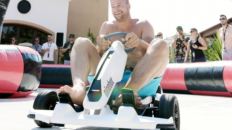 Johannes Lochner beim Go-Kart-Fahren im "Club der Besten".