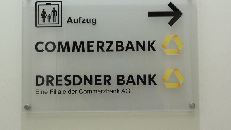 Nach der Fusion blieb der Name Dresdner Bank zumindest in Dresden erhalten.