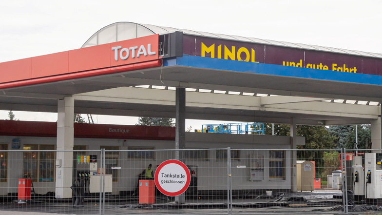 Von Minol zu Total und in ein paar Tagen zu TotalEnergies. Die Namen wechseln an der Nieskyer Tankstelle. Sie selbst bleibt dem Kraftfahrer aber erhalten.