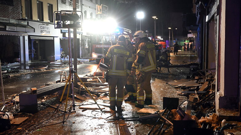 Bei der gewaltigen Explosion wurden 15 Menschen verletzt, zwei davon lebensgefährlich.