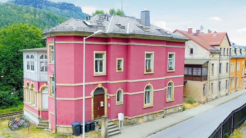 Denkmalg. Mehrfamilienhaus in Königstein / Mindestgebot 98.000 Euro