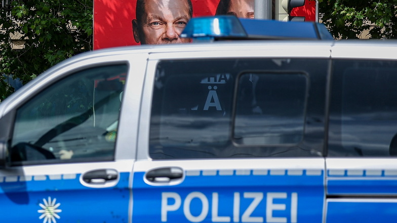 Zwei Männer bei Raubüberfällen in Zwickau verletzt