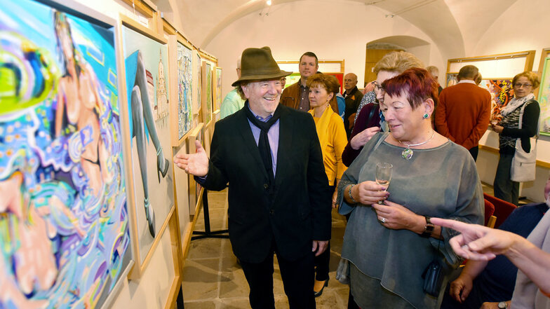 Der Eibauer Faktorenhof zeigt Kunst von Bruno S. Otto. Die Ausstellung ist am Sonnabend gemeinsam mit dem Künstler eröffnet worden.