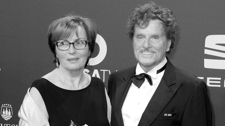 Regisseur Dieter Wedel und Ursula Wolters bei der Verleihung der Goldenen Kamera im Jahr 2017.