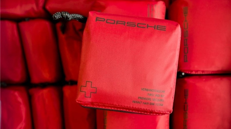 Porsche ist einer der Kunden. Verbandstaschen aus Bischofswerda werden im Werk direkt ans Band geliefert.