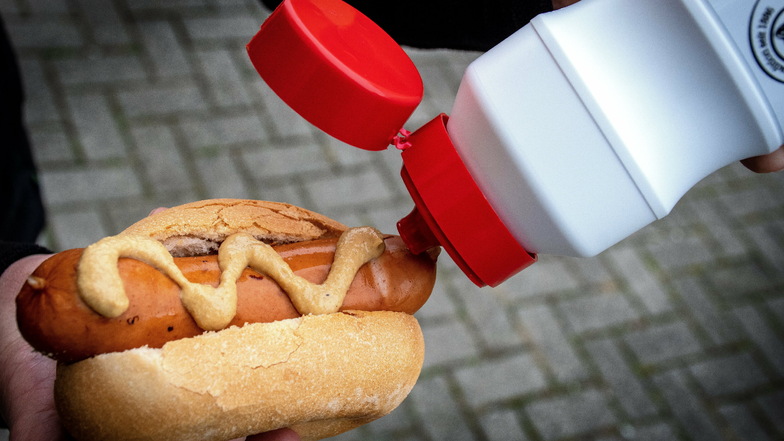 Eine Bockwurst oder eine Bratwurst ohne Marder Senf ist in der Region kaum vorstellbar. Der Senf ist auch ein beliebtes Mitbringsel zu Grillpartys.