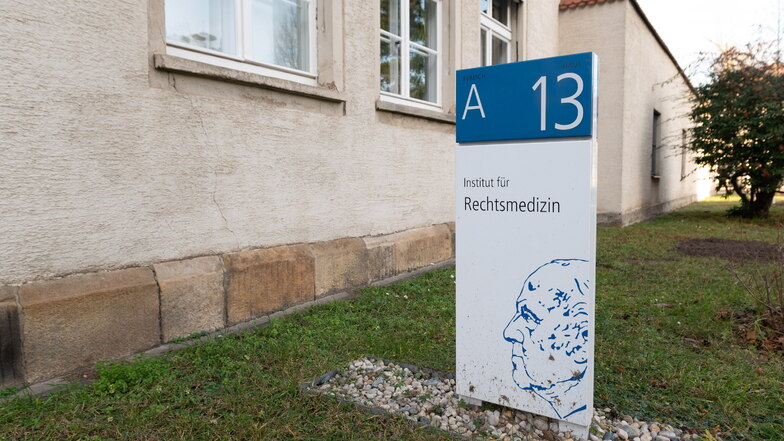 Das Institut für Rechtsmedizin hat seinen Sitz in Haus 13 auf dem Gelände der Uniklinik.