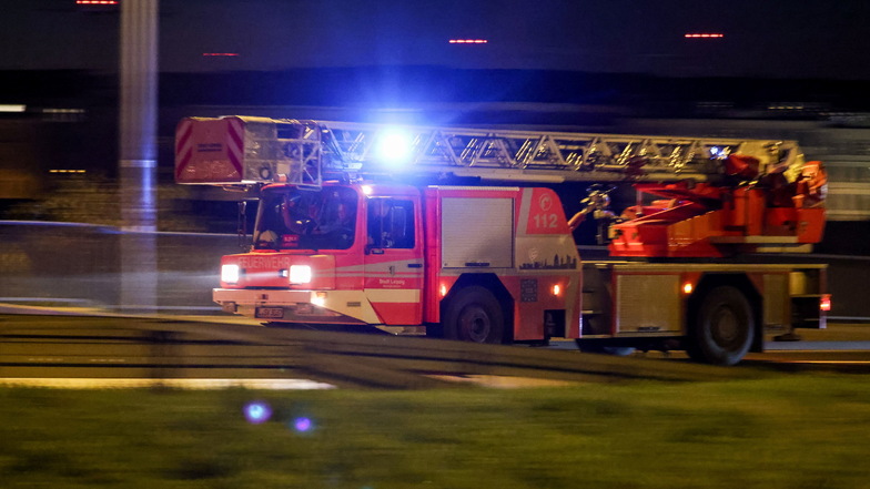 Die Feuerwehr musste in der Nacht zu Freitag in den Leipziger Osten ausrücken, um dort einen Kellerbrand zu löschen.