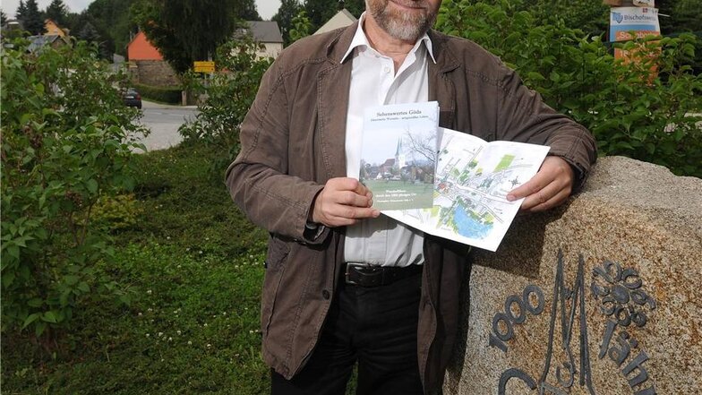 Heimatliebe: Einen Wanderführer durch Göda gab der Heimatverein 2010 heraus, dessen Vorsitzender Beer ist.