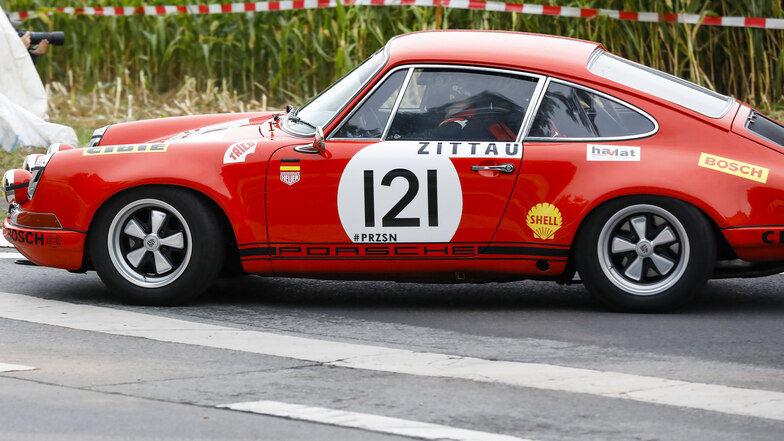 Sonderlauf: David Havlat aus Großschönau im Porsche 911 Cup mit 3.800 ccm.. 