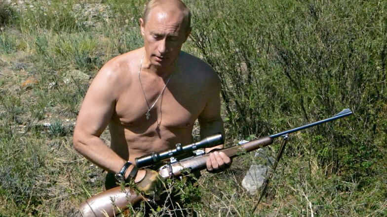Putin zeigt sich der Öffentlichkeit gern als Naturbursche.